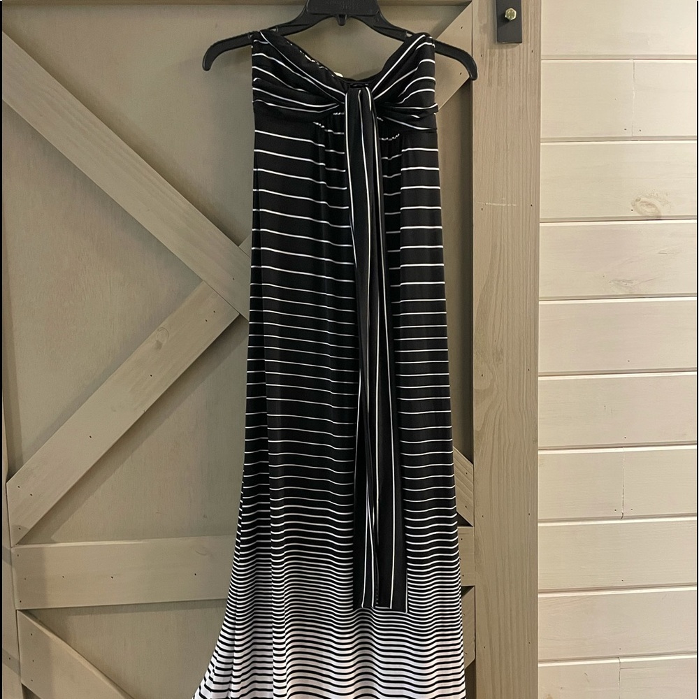 Women’s Soma maxi dress .